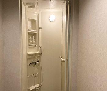 シャワールーム